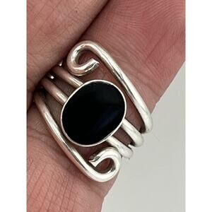 Vintage 925 Sterling Silver Wire Black Onyx Ring Size 7